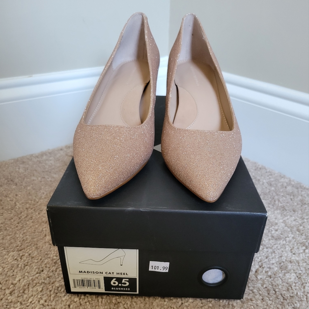 Banana Republic Madison Cat Heel